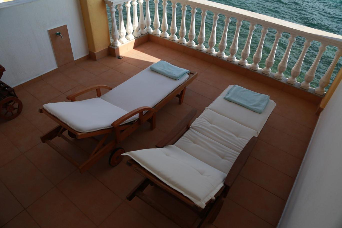 George&Katerina Houses Paralia Dionisiou Exterior foto